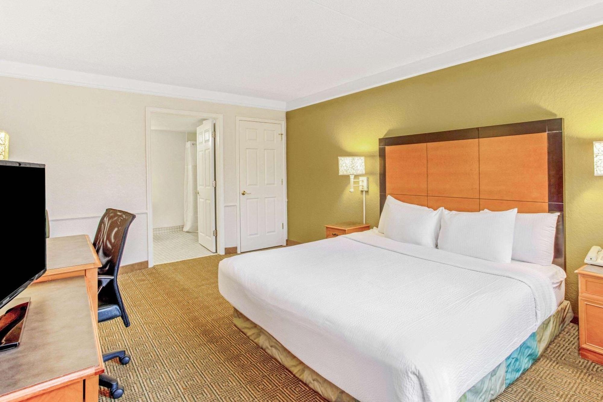 La Quinta Inn By Wyndham Orlando Airport West Exterior photo